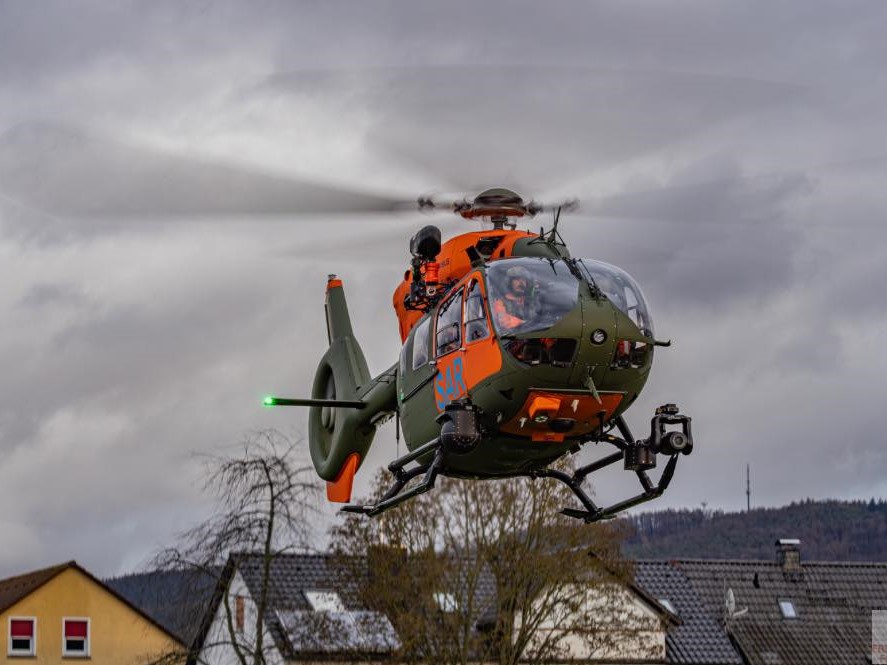 THL — Hub­schrau­ber­lan­dung sichern